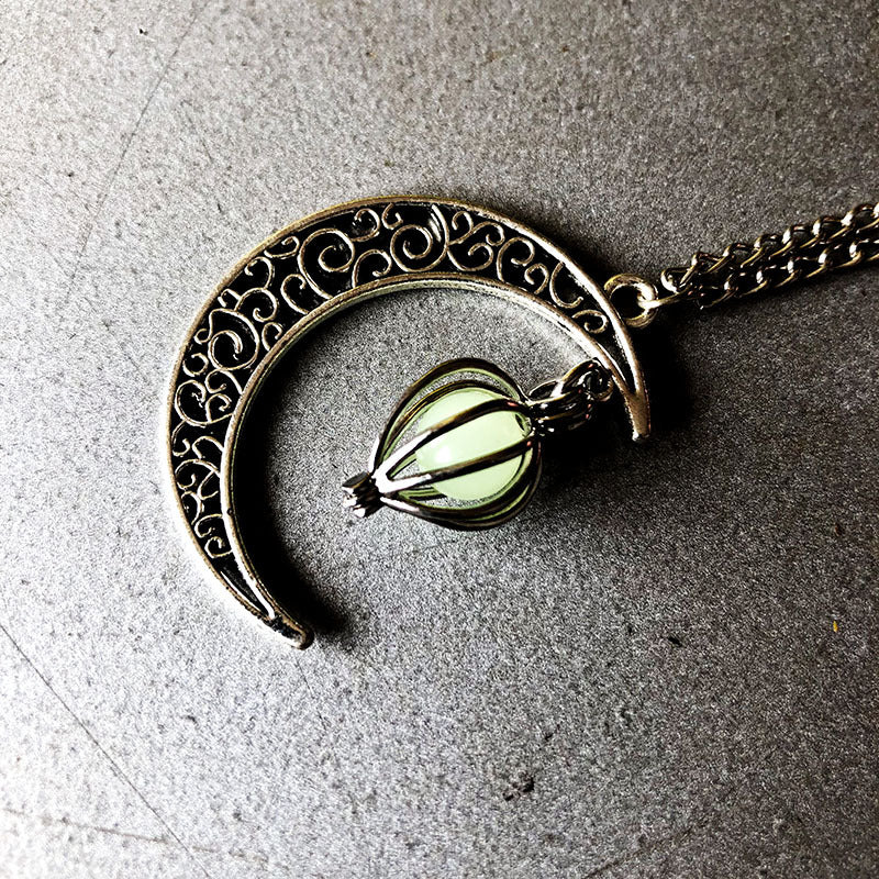 Moon Glowing Necklace
