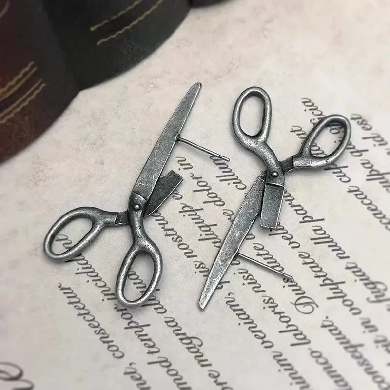 Dark Gothic Vintage Imitation Scissors Stud Earrings