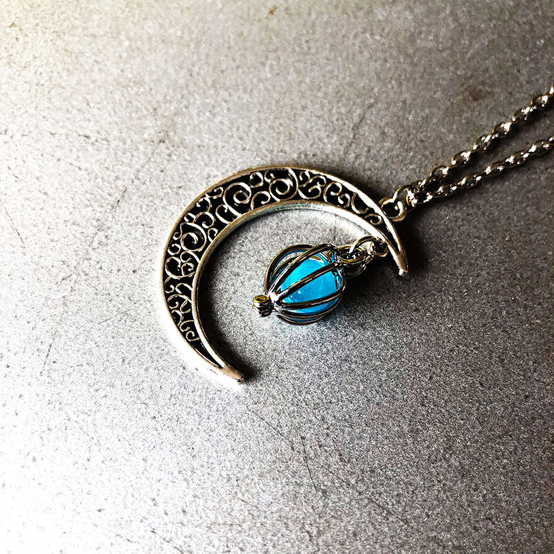 Moon Glowing Necklace