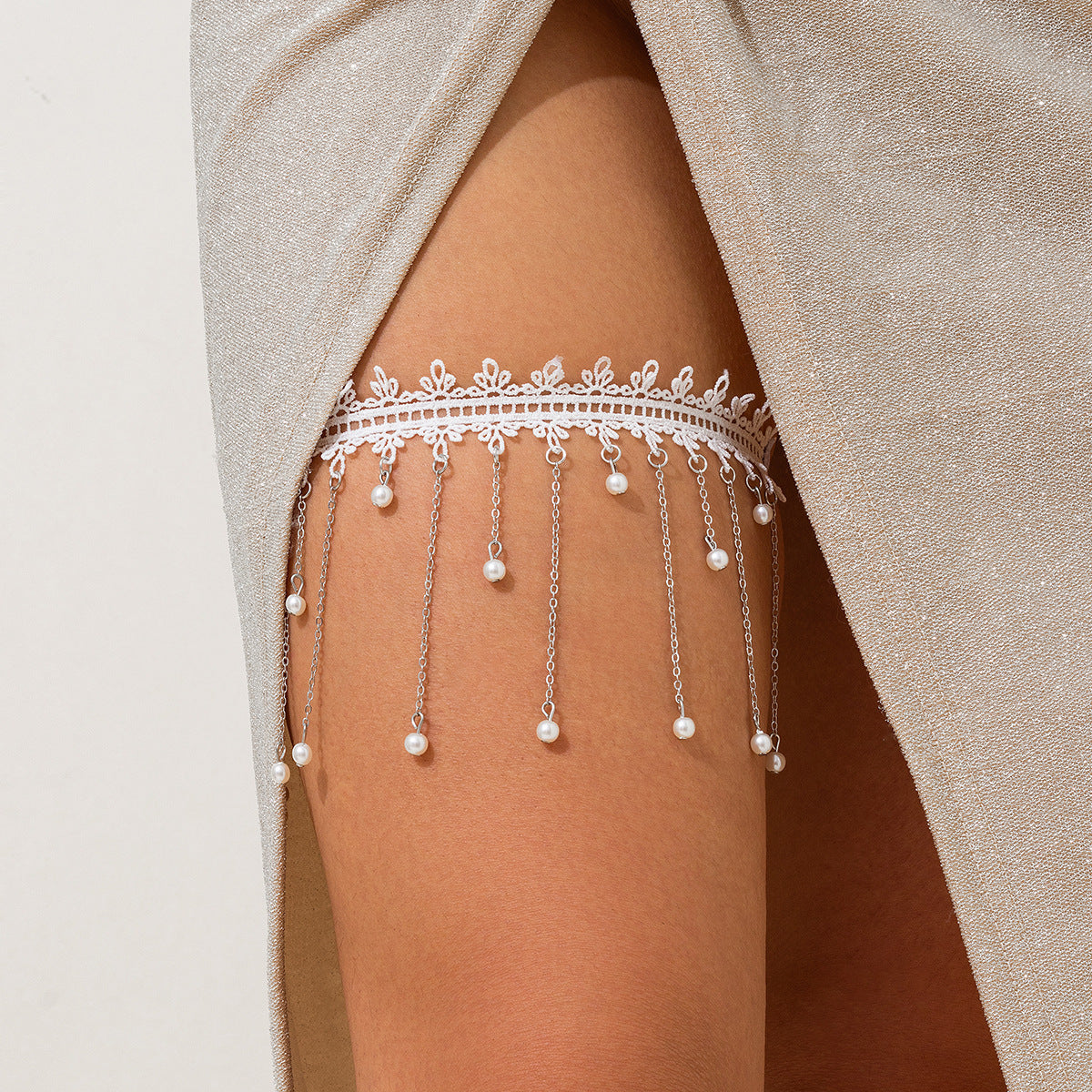 Lace thigh jewelry